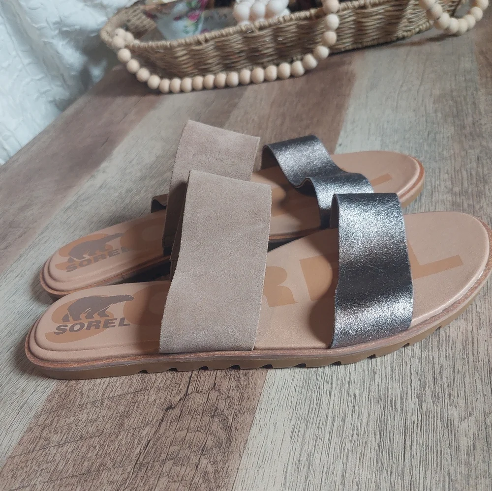 Sorel Women's Sandal Ella II Slide Light Brown Silver Strap Size 9.5 Comfy